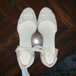SALE! Aldo White Lace Wedges 9 Ribbon Wrap